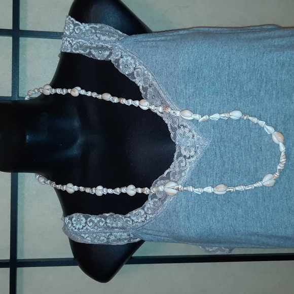 3 Seashell Necklaces Beautiful - Picture 2 of 7